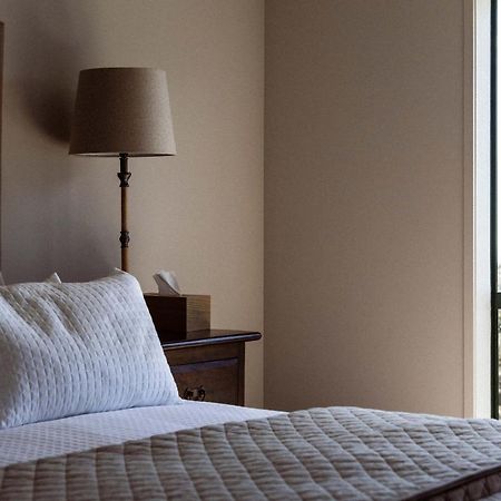 Vineyard Apartment ตูตูคาคา ภายนอก รูปภาพ