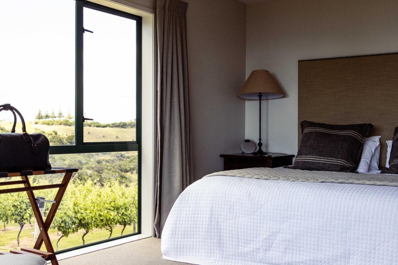 Vineyard Apartment ตูตูคาคา ภายนอก รูปภาพ